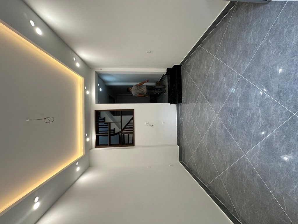 Bán nhà Đông Thiên - diện tích 36m2 5 tầng - Nhà đẹp hiếm có - giá 8,3 tỷ