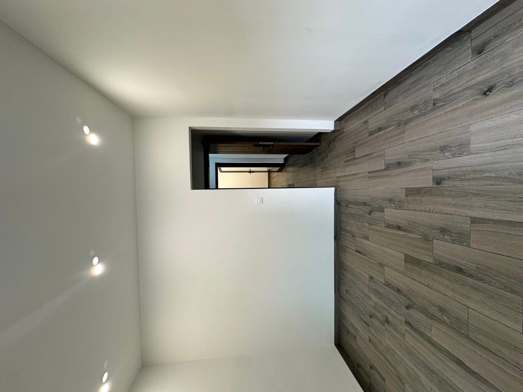 Bán nhà Đông Thiên - diện tích 36m2 5 tầng - Nhà đẹp hiếm có - giá 8,3 tỷ