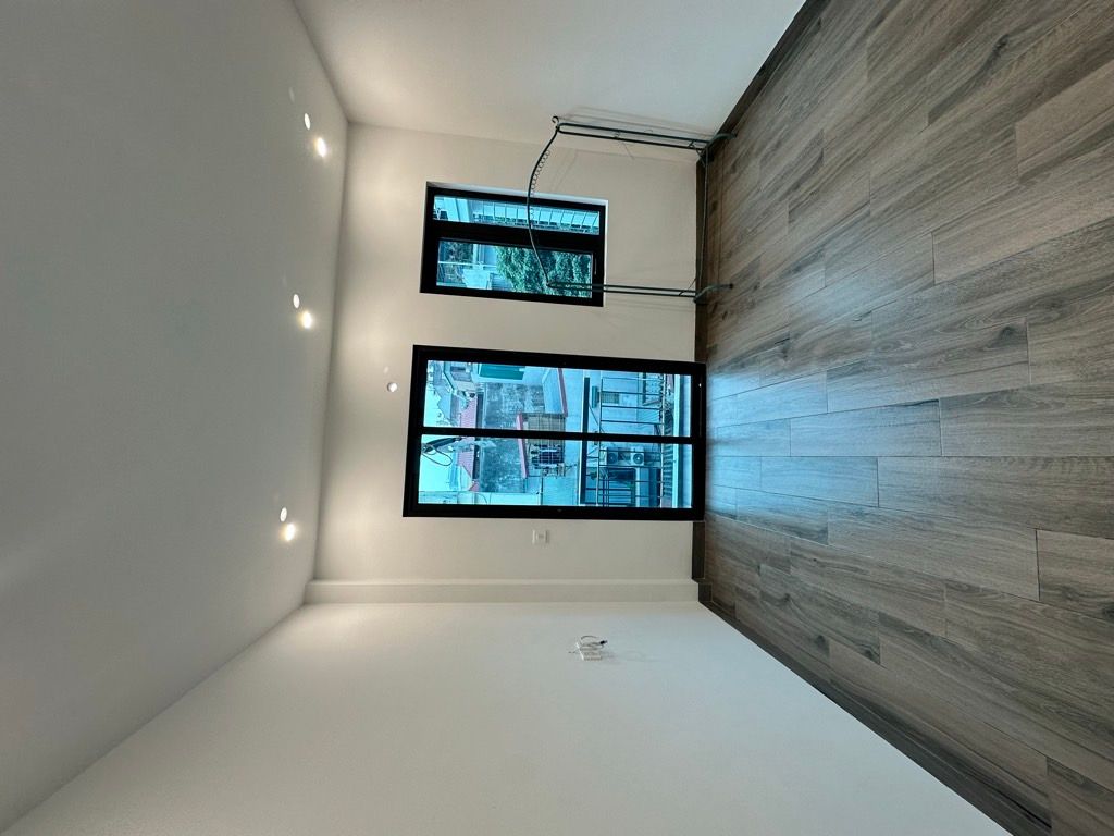 Bán nhà Đông Thiên - diện tích 36m2 5 tầng - Nhà đẹp hiếm có - giá 8,3 tỷ