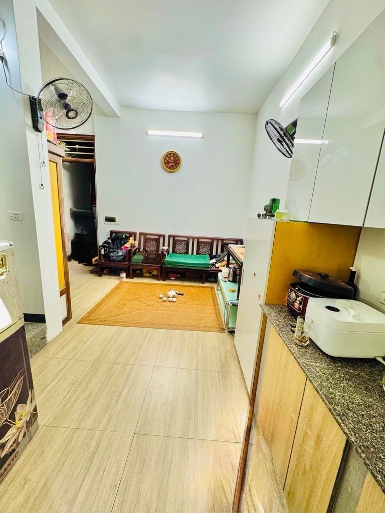 Bán nhà Nguyễn Đức Cảnh - diện tích 33m2 3 tầng - Mặt ngõ ba gác - giá 3,5 tỷ