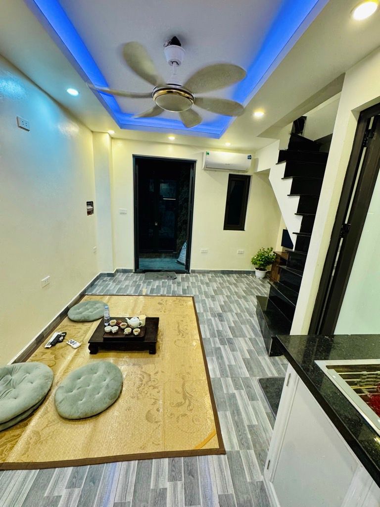 Bán nhà Đường Tân Khai - diện tích 19m2 2 tầng - Nhà đẹp, full nội thất - giá 2,45 tỷ