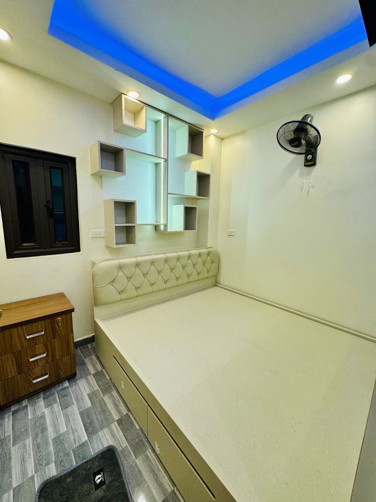 Bán nhà Đường Tân Khai - diện tích 19m2 2 tầng - Nhà đẹp, full nội thất - giá 2,45 tỷ