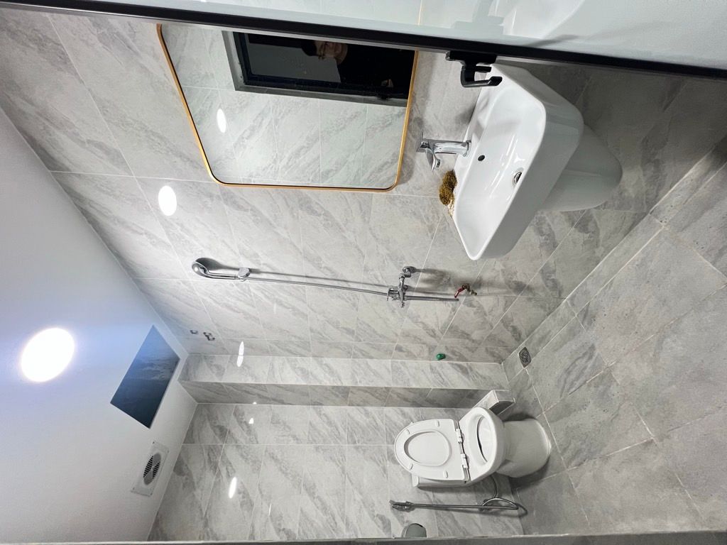 Bán nhà Giáp Bát - diện tích 21m2 5 tầng - ô tô tránh - giá 5,8 tỷ