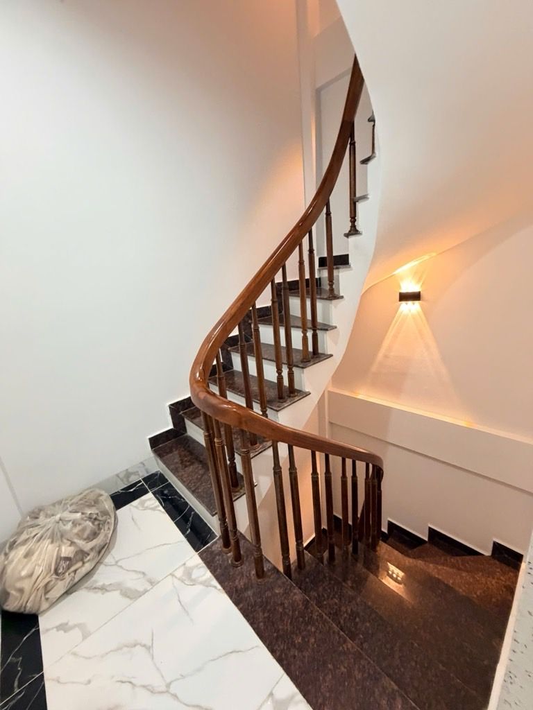 Bán nhà Khương Đình - diện tích 40m2 7 tầng - Nhà đẹp 7 tầng thang máy, gần phố, trung tâm Thanh Xuân - giá 15,2 tỷ