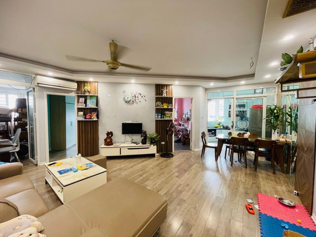 Bán nhà Nguyễn Tuân - diện tích 90m2 1 tầng - Căn góc 2 mặt thoáng - giá 7,6 tỷ