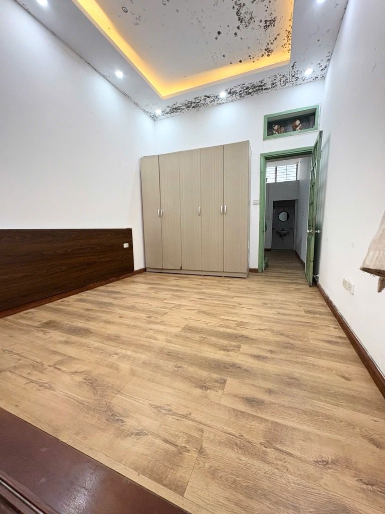 Bán nhà Trường Chinh - diện tích 32m2 4 tầng - Ô TÔ ĐỖ CỬA - giá 10 tỷ