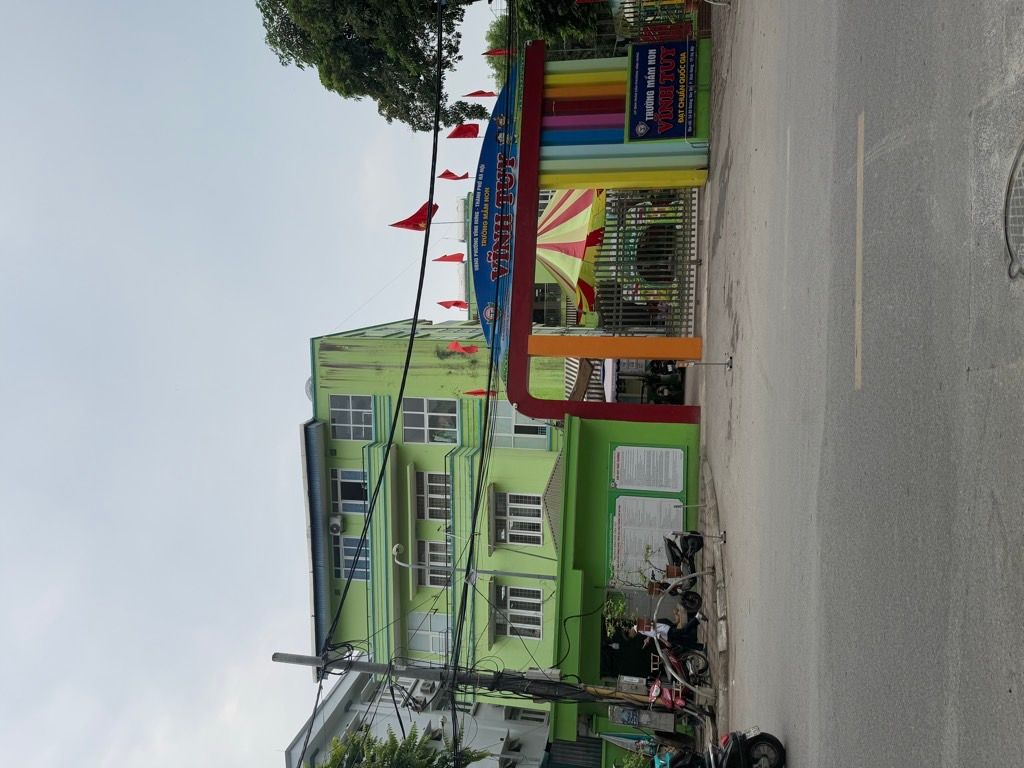 Bán nhà Dương văn bé - diện tích 30m2 5 tầng - thang máy - giá 11,8 tỷ