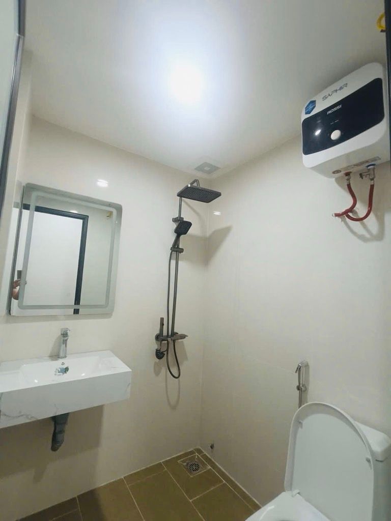 Bán nhà Dương văn bé - diện tích 30m2 5 tầng - thang máy - giá 11,8 tỷ