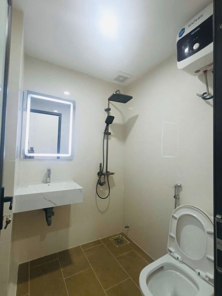 Bán nhà Dương văn bé - diện tích 30m2 5 tầng - thang máy - giá 11,8 tỷ