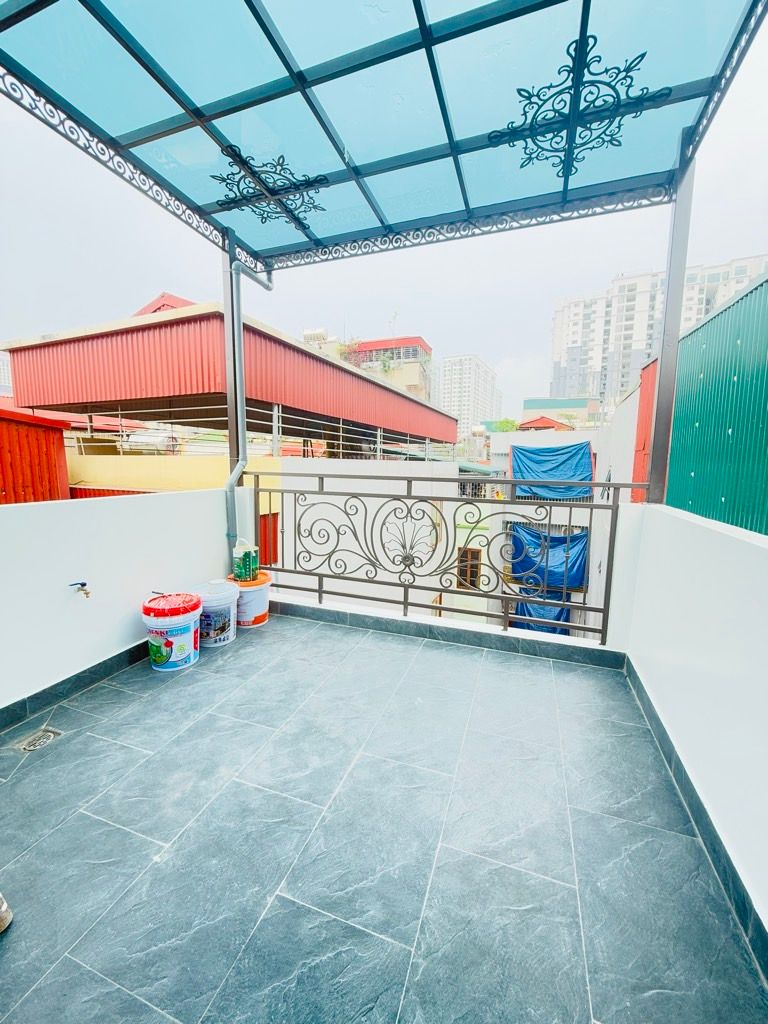 Bán nhà Dương văn bé - diện tích 30m2 5 tầng - thang máy - giá 11,8 tỷ