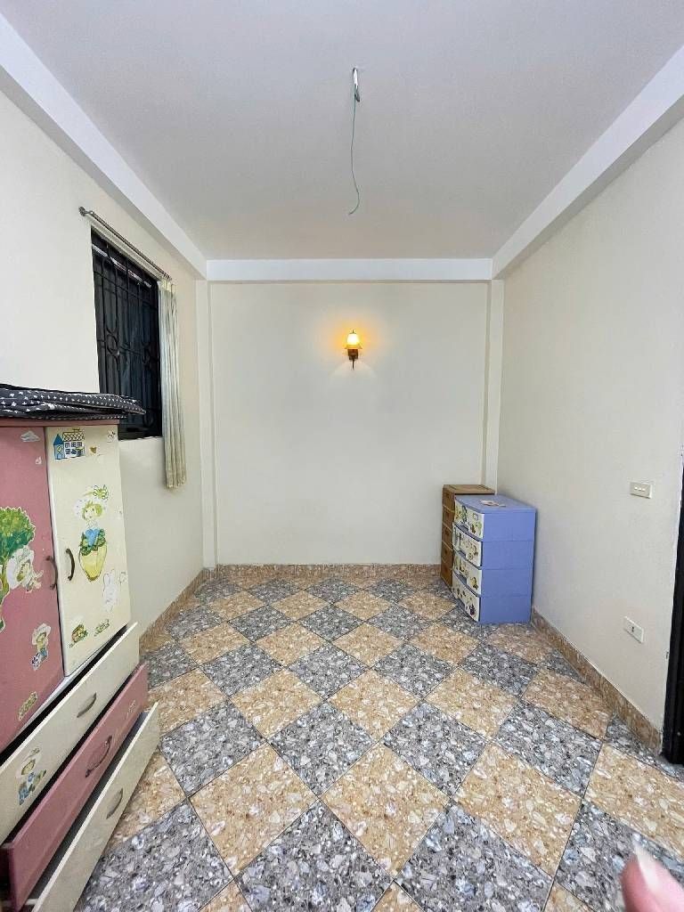 Bán nhà Hoàng Mai - diện tích 38m2 5 tầng - gần ô tô - giá 8,6 tỷ