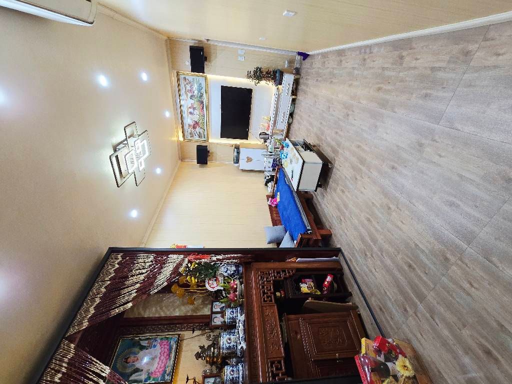 Bán nhà Ngô Thì Nhậm - diện tích 47m2 1 tầng - Nhà không nóc, mặt phố cách 10m - giá 4 tỷ