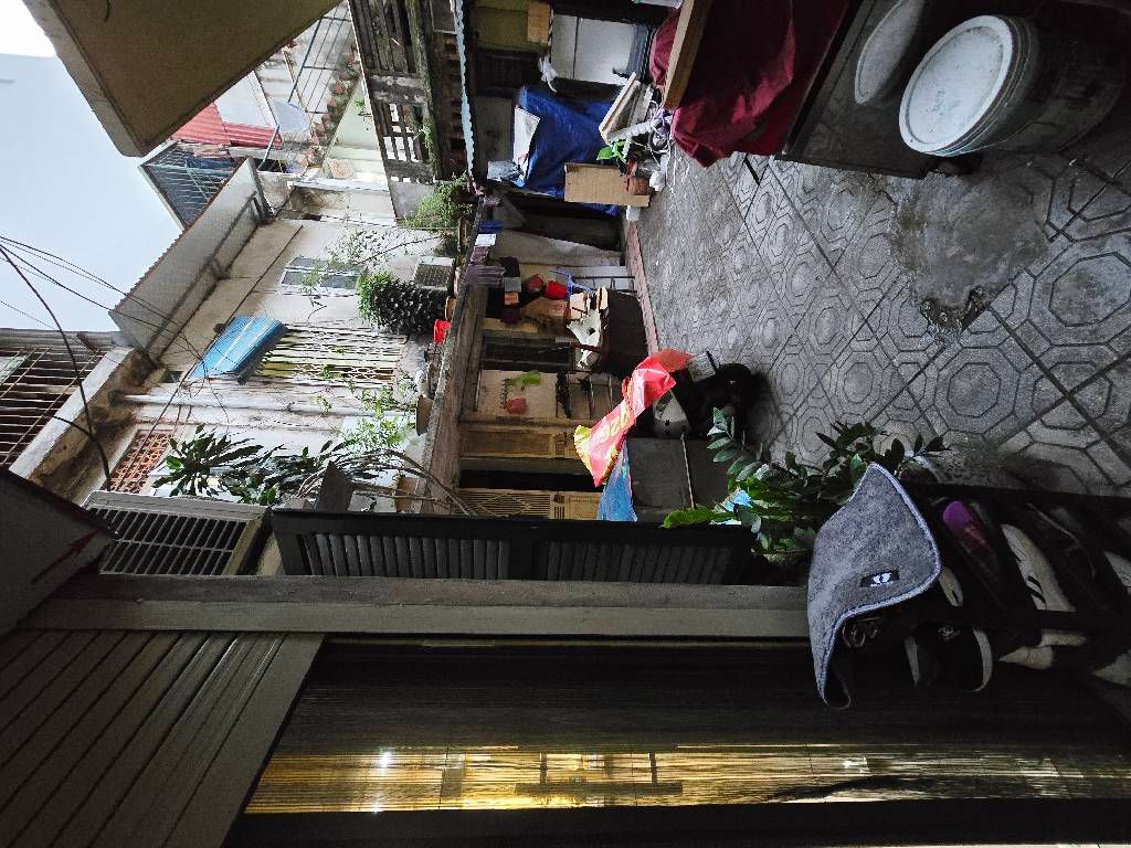 Bán nhà Ngô Thì Nhậm - diện tích 47m2 1 tầng - Nhà không nóc, mặt phố cách 10m - giá 4 tỷ