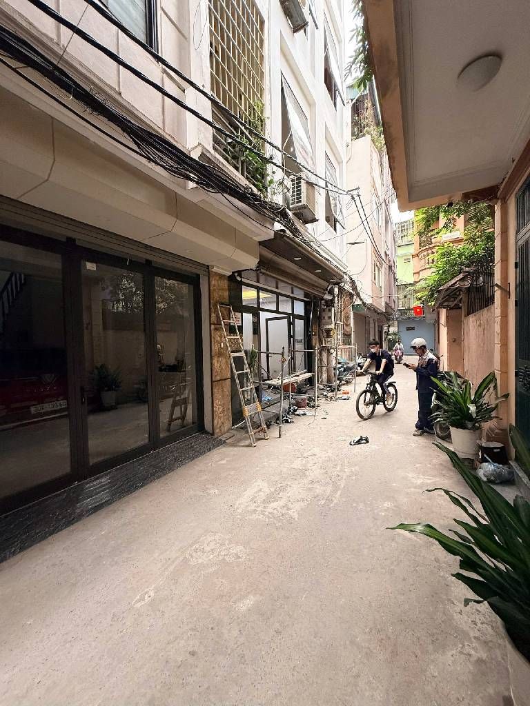 Bán nhà Nhân Hòa - diện tích 40m2 6 tầng - Ô TÔ VÀO NHÀ - giá 20,6 tỷ