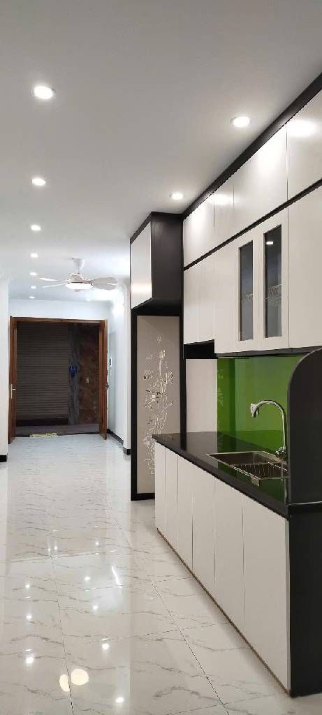 Bán nhà Nguyễn Khoái - diện tích 29.5m2 4 tầng - Ô tô qua nhà - giá 6,8 tỷ