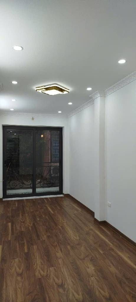 Bán nhà Nguyễn Khoái - diện tích 29.5m2 4 tầng - Ô tô qua nhà - giá 6,8 tỷ