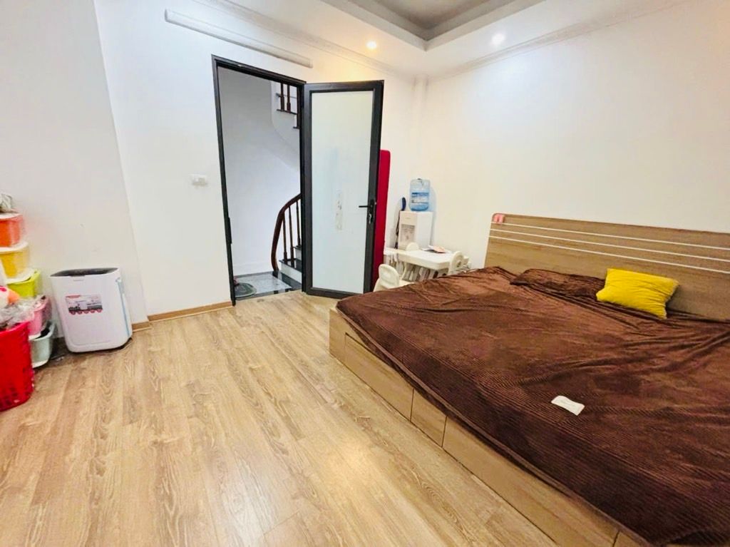 Bán nhà Sở Thượng - diện tích 31m2 5 tầng - Nhà đẹp đầy đủ nội thất - giá 7,7 tỷ