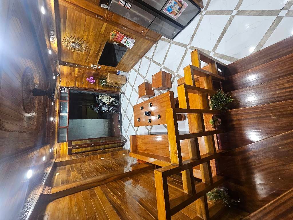 Bán nhà Trường Chinh - diện tích 42.2m2 6 tầng - Nhà đẹp, nội thất gỗ ấn tượng - giá 14,8 tỷ