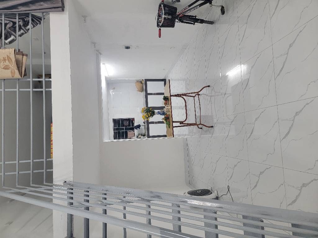 Bán nhà Lĩnh Nam - diện tích 34m2 1 tầng - Lô góc, ô tô vào nhà - giá 7,7 tỷ