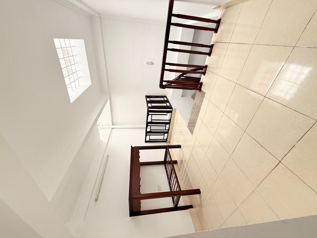 Bán nhà Giáp Nhin - diện tích 32m2 4 tầng - GẦN Ô TÔ - TIỆN ÍCH ĐỦ ĐƯỜNG - giá 7,9 tỷ