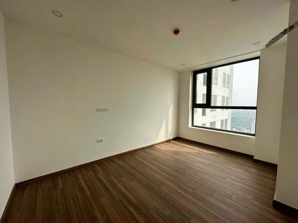 Bán nhà Trần Hoà - diện tích 82m2 1 tầng - Chung cư mới, chủ còn chưa ở - giá 6,4 tỷ