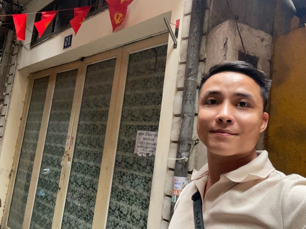 Bán nhà Pháo Đài Láng - diện tích 48,6m2 4 tầng - giá 16,3 tỷ