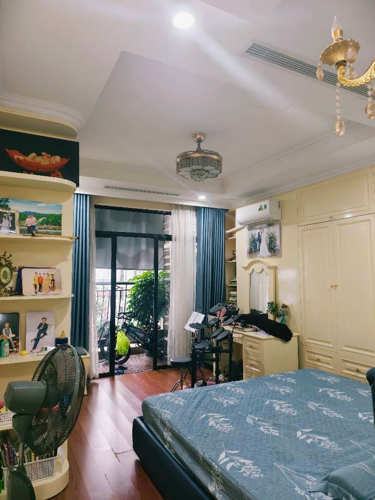 Bán nhà Nguyễn Trãi - diện tích 112.9m2 1 tầng - Đẳng cấp sống thượng lưu - giá 18,5 tỷ