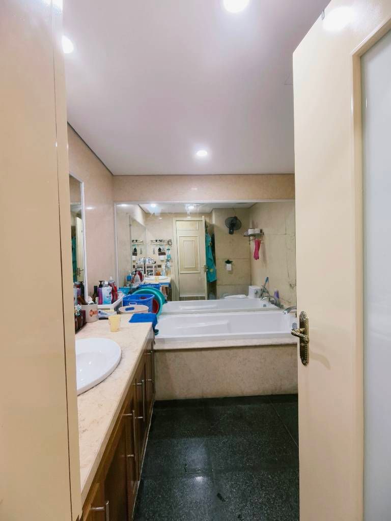 Bán nhà Nguyễn Trãi - diện tích 112.9m2 1 tầng - Đẳng cấp sống thượng lưu - giá 18,5 tỷ