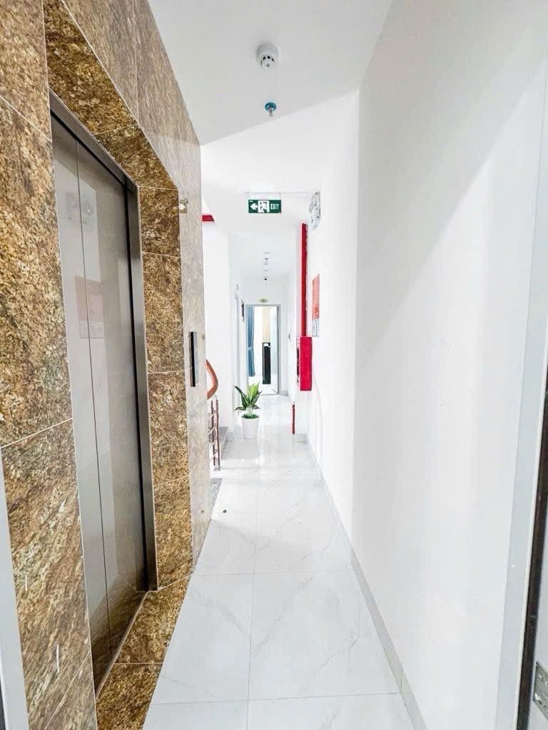 Bán nhà Khương Đình - diện tích 54m2 6 tầng - Thang máy, tổng 14 phòng khép kín - giá 15,9 tỷ