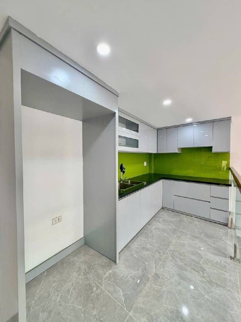 Bán nhà Khuyến Lương - diện tích 40m2 6 tầng - Lô góc - giá 9,5 tỷ