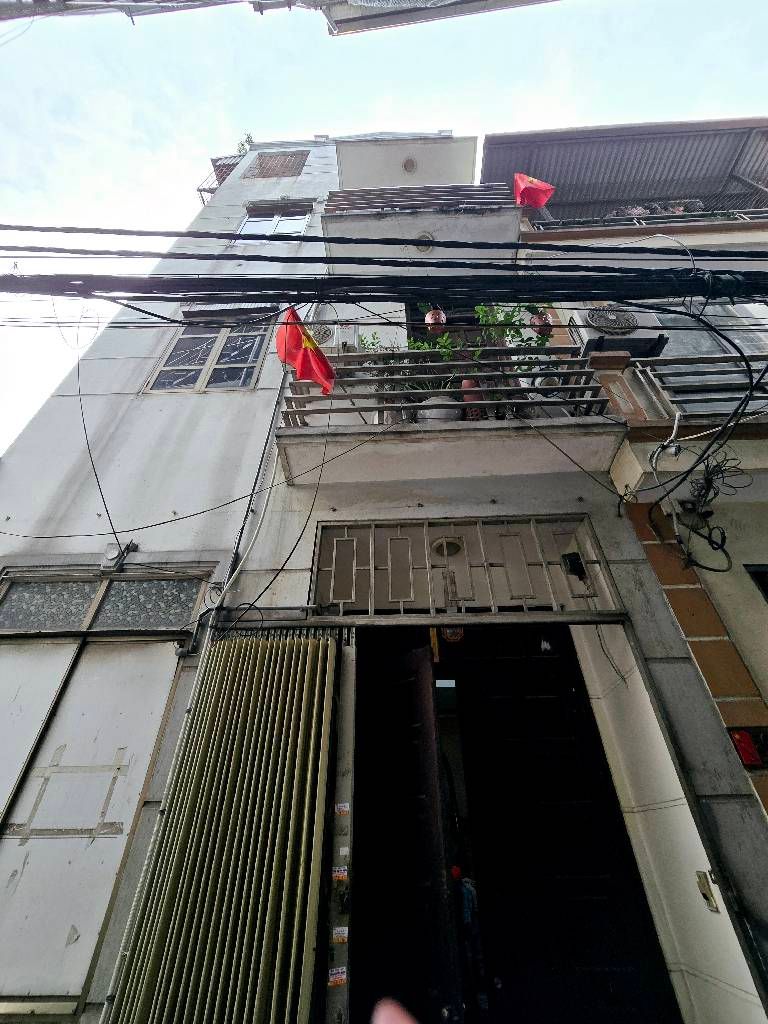 Bán nhà Nam Dư - diện tích 58m2 4 tầng - ô tô tránh - giá 12 tỷ