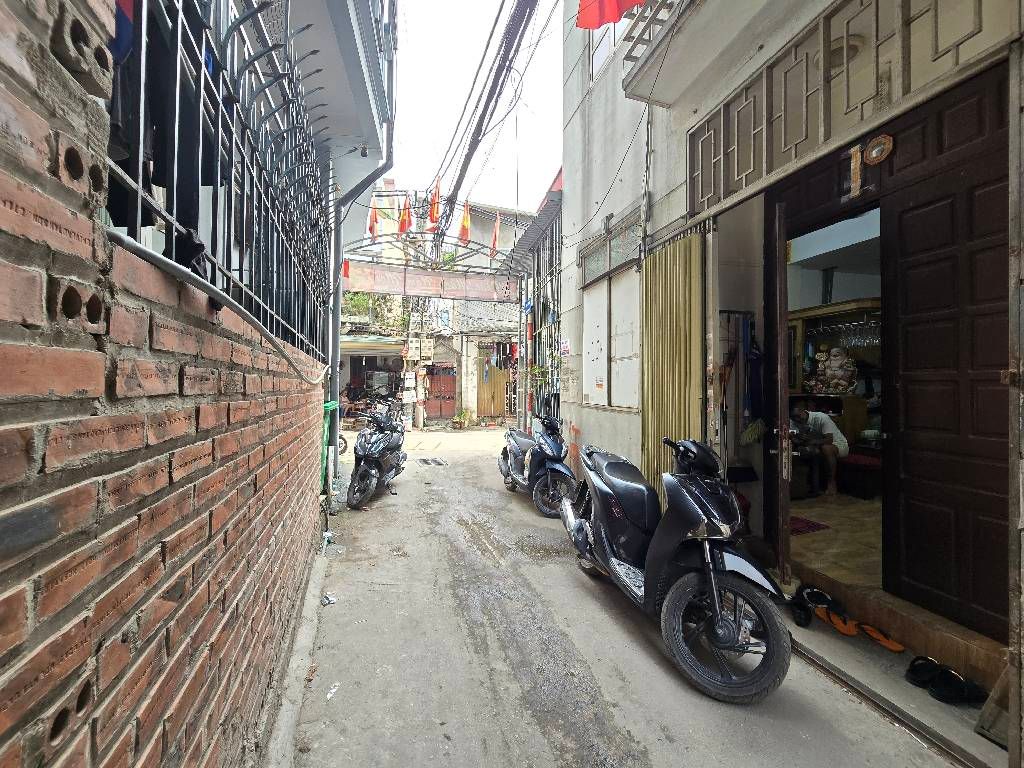 Bán nhà Nam Dư - diện tích 58m2 4 tầng - ô tô tránh - giá 12 tỷ