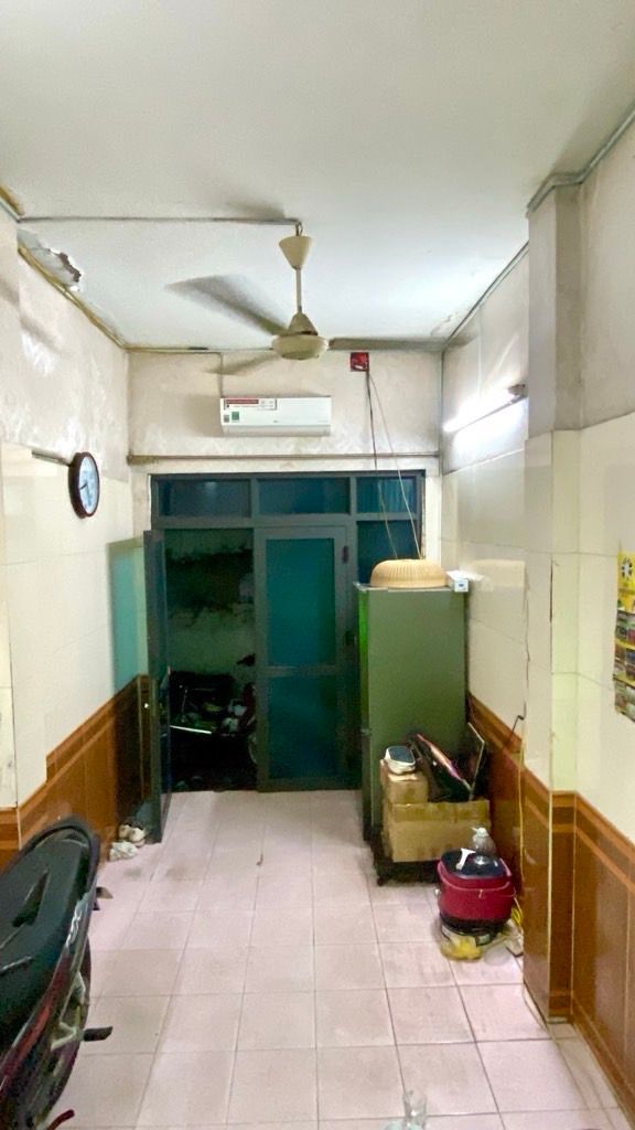 Bán nhà Đê Tô Hoàng - diện tích 16m2 3 tầng - Mặt phố, giá 3,1 tỷ