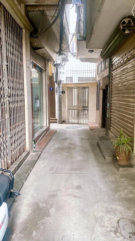 Bán nhà Ngõ Gốc Đề - diện tích 36,3m2 3 tầng - Hiếm, tầm tiền, trung tâm Hoàng Mai giá 7,0 tỷ