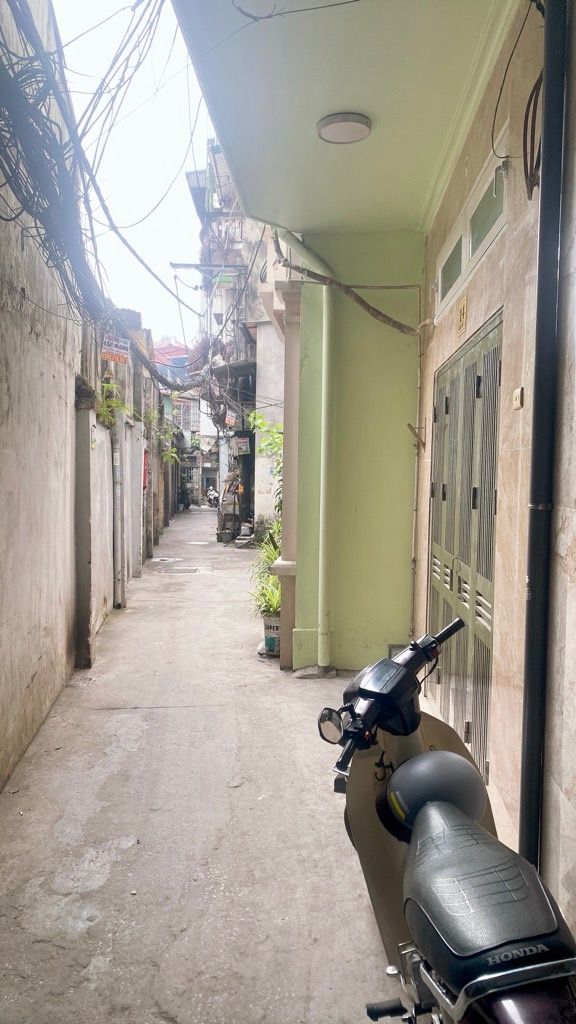 Bán nhà Ngõ Gốc Đề - diện tích 36,3m2 3 tầng - Hiếm, tầm tiền, trung tâm Hoàng Mai giá 7,0 tỷ