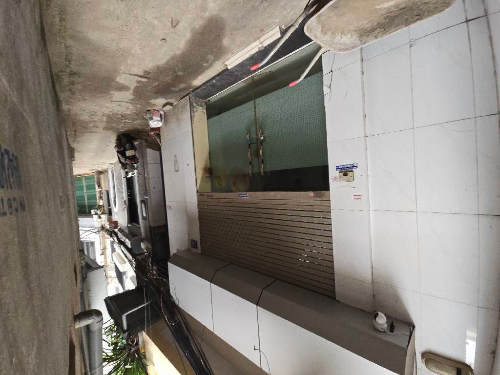 Bán nhà Đê Trần Khát Chân - diện tích 32,9m2 4 tầng - Mặt ngõ thông, vị trí trung tâm - giá 8,8 tỷ