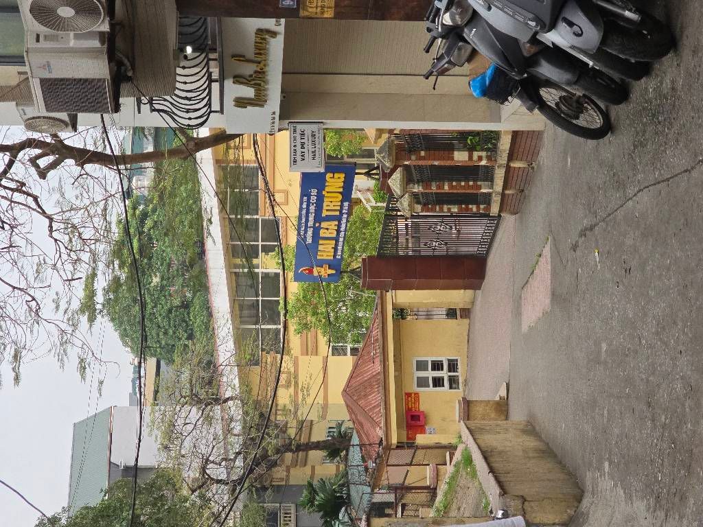 Bán nhà Đê Trần Khát Chân - diện tích 32,9m2 4 tầng - Mặt ngõ thông, vị trí trung tâm - giá 8,8 tỷ