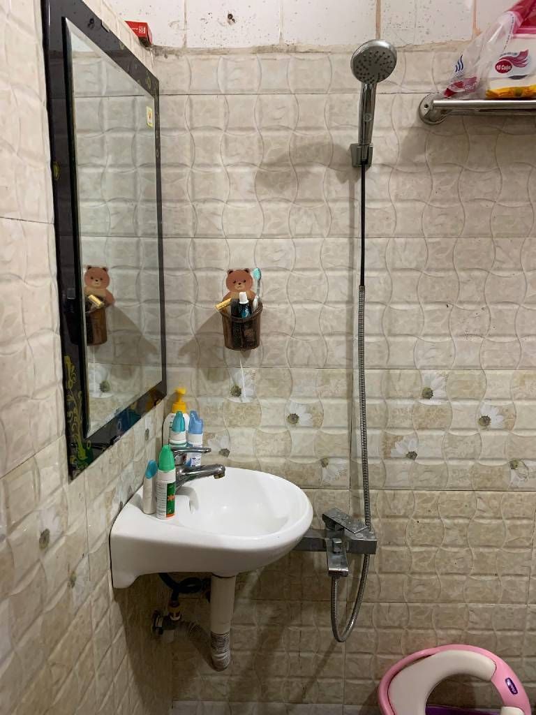 Bán nhà Định Công Thượng - diện tích 20m2 3 tầng - nhà nhỏ tiền ở ngay - giá 1,9 tỷ