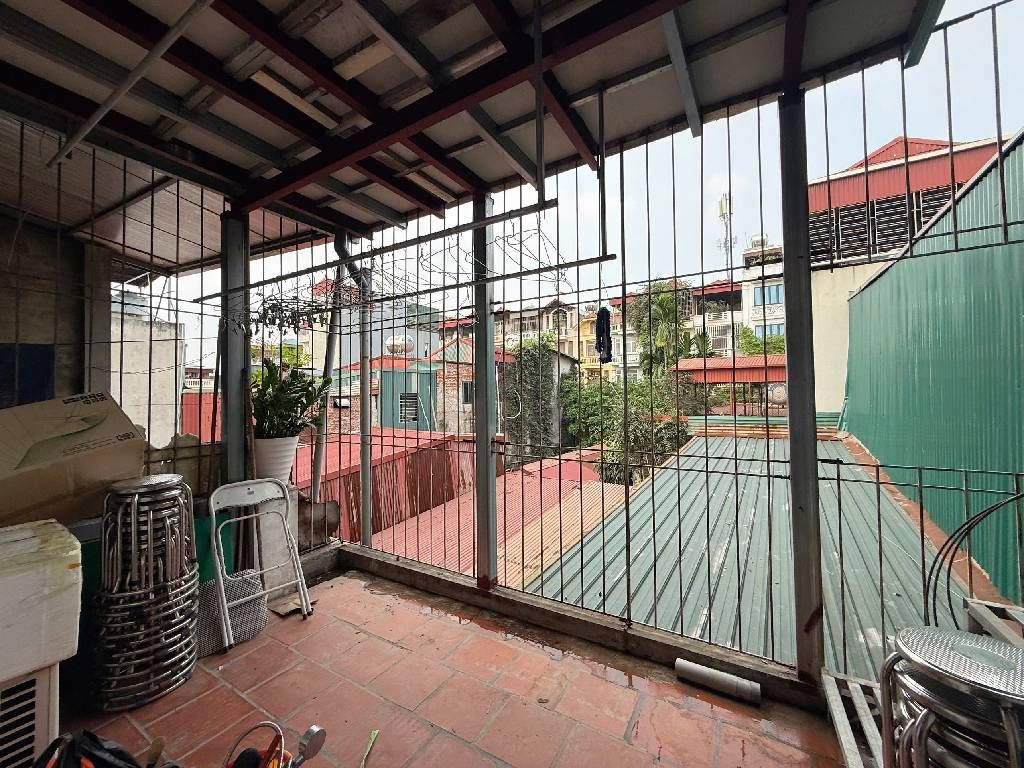 Bán nhà Bùi Xương Trạch - diện tích 50.3m2 3 tầng - Nhà đẹp mới ở luôn - giá 6 tỷ