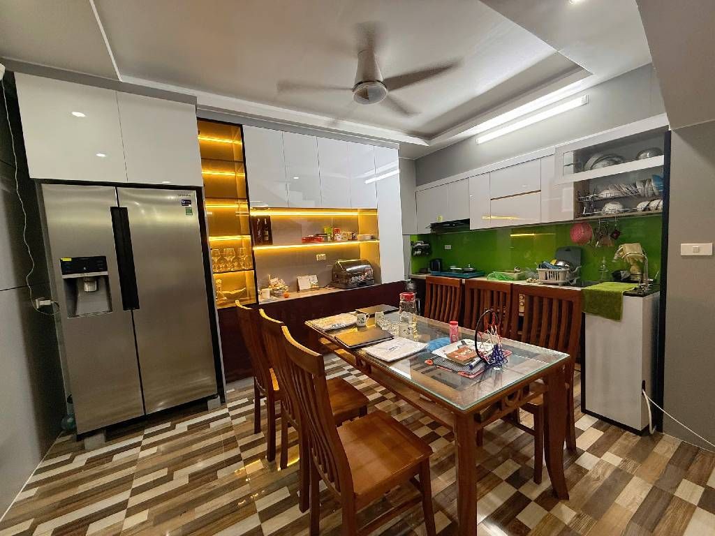 Bán nhà Bùi Xương Trạch - diện tích 50.3m2 3 tầng - Nhà đẹp mới ở luôn - giá 6 tỷ