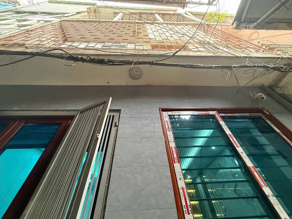 Bán nhà Bùi Xương Trạch - diện tích 50.3m2 3 tầng - Nhà đẹp mới ở luôn - giá 6 tỷ