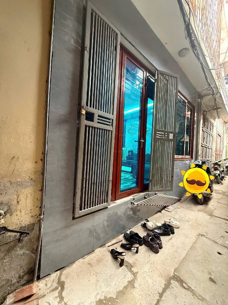 Bán nhà Bùi Xương Trạch - diện tích 50.3m2 3 tầng - Nhà đẹp mới ở luôn - giá 6 tỷ