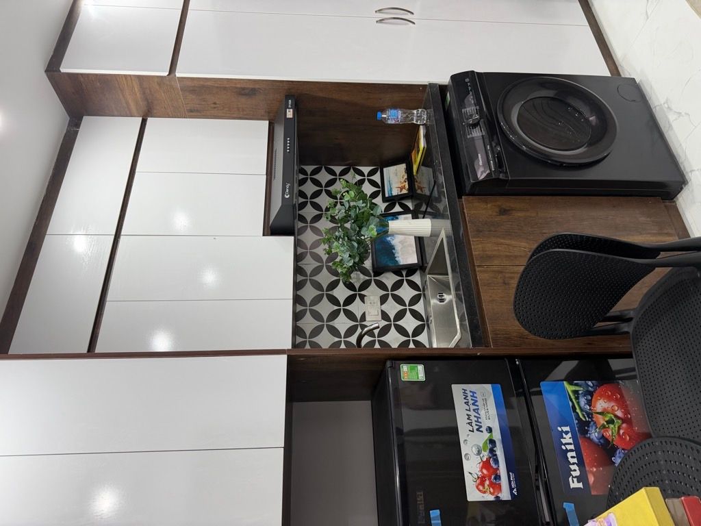 Bán nhà Thịnh Quang - diện tích 64m2 7 tầng - Thang máy - giá 23,8 tỷ