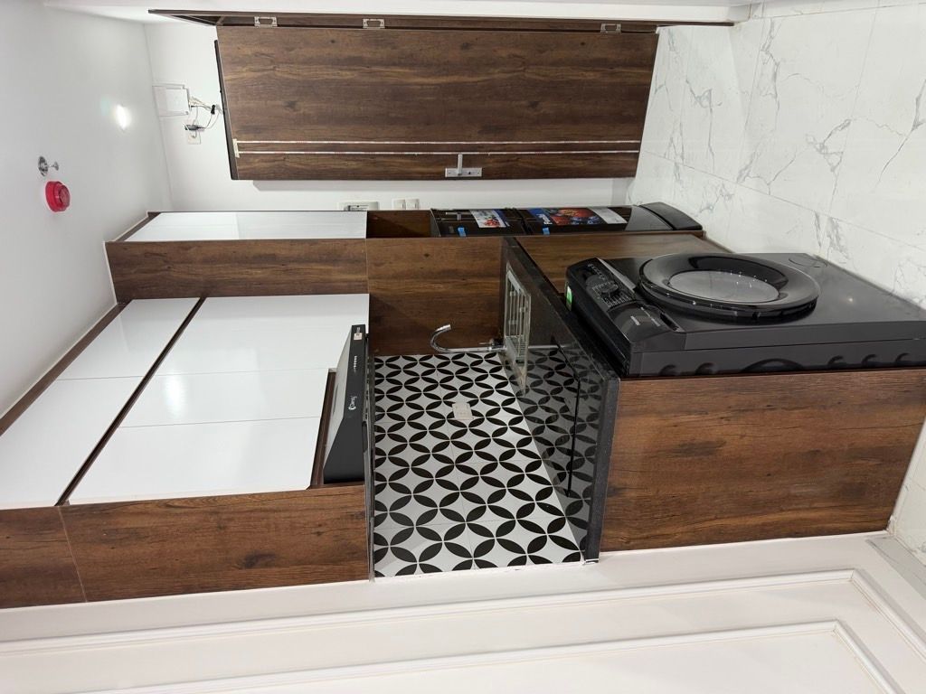 Bán nhà Thịnh Quang - diện tích 64m2 7 tầng - Thang máy - giá 23,8 tỷ