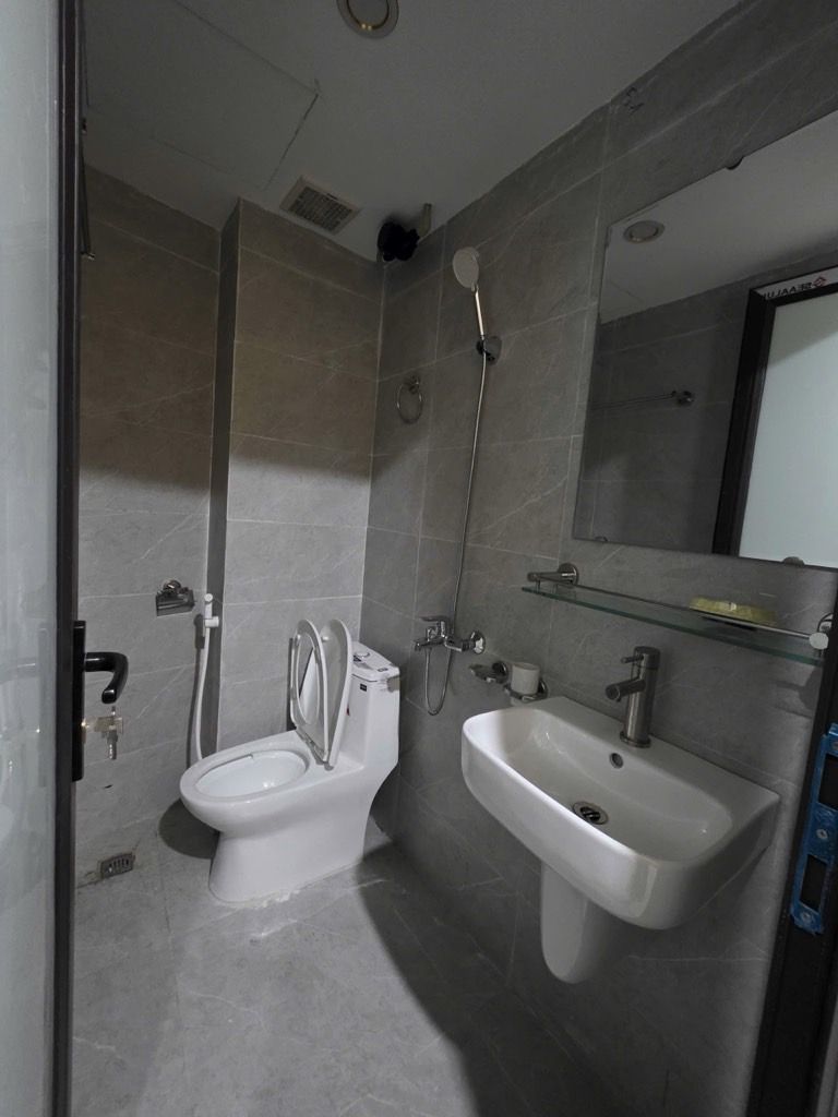 Bán nhà Gốc Đề - diện tích 35m2 6 tầng - Nhà đẹp hiếm có - giá 9,5 tỷ