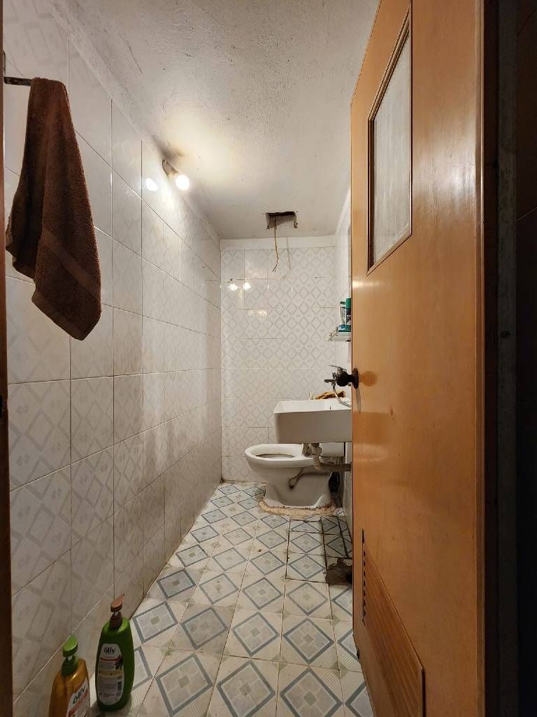 Bán nhà Tân Mai - diện tích 100m2 3 tầng - Mặt ngõ thông đường ôtô tránh - giá 18,5 tỷ