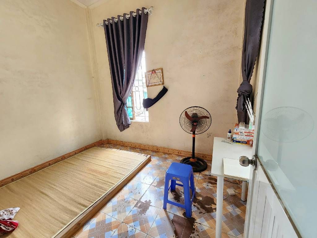 Bán nhà Tân Mai - diện tích 100m2 3 tầng - Mặt ngõ thông đường ôtô tránh - giá 18,5 tỷ