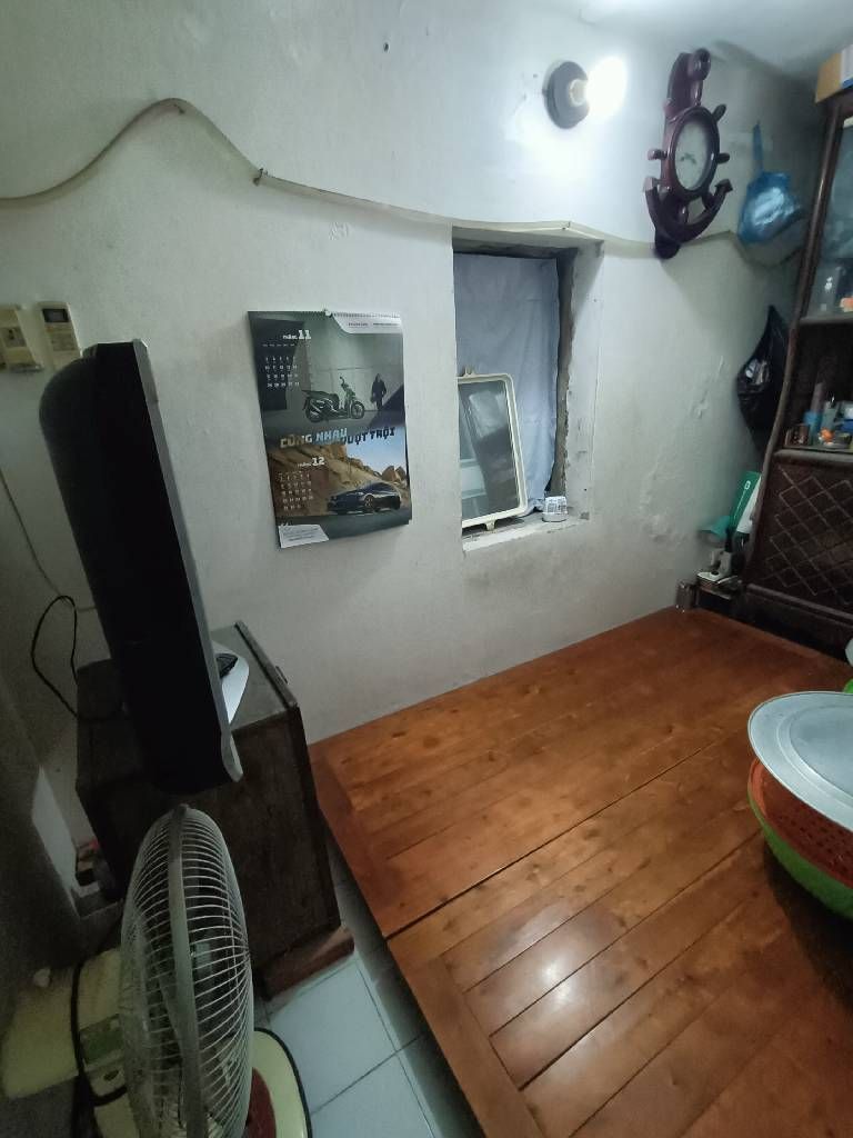 Bán nhà Kiến Thiết - diện tích 37.5m2 2 tầng - Lô góc, ô tô sát nhà - giá 0 tỷ