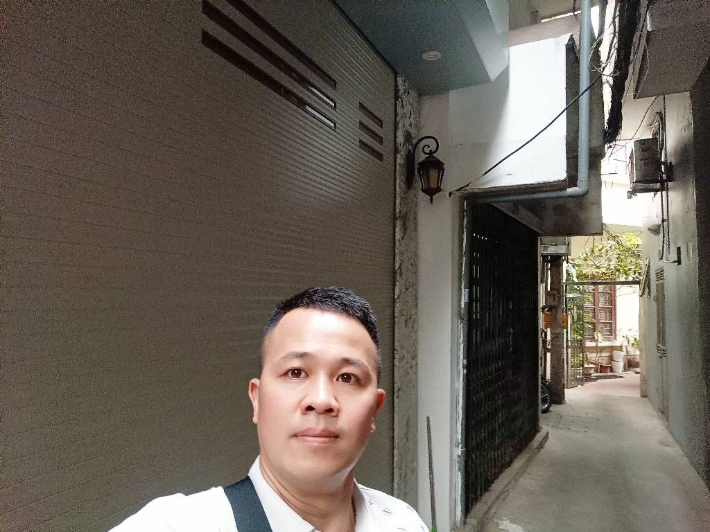 Bán nhà Kiến Thiết - diện tích 37.5m2 2 tầng - Lô góc, ô tô sát nhà - giá 0 tỷ