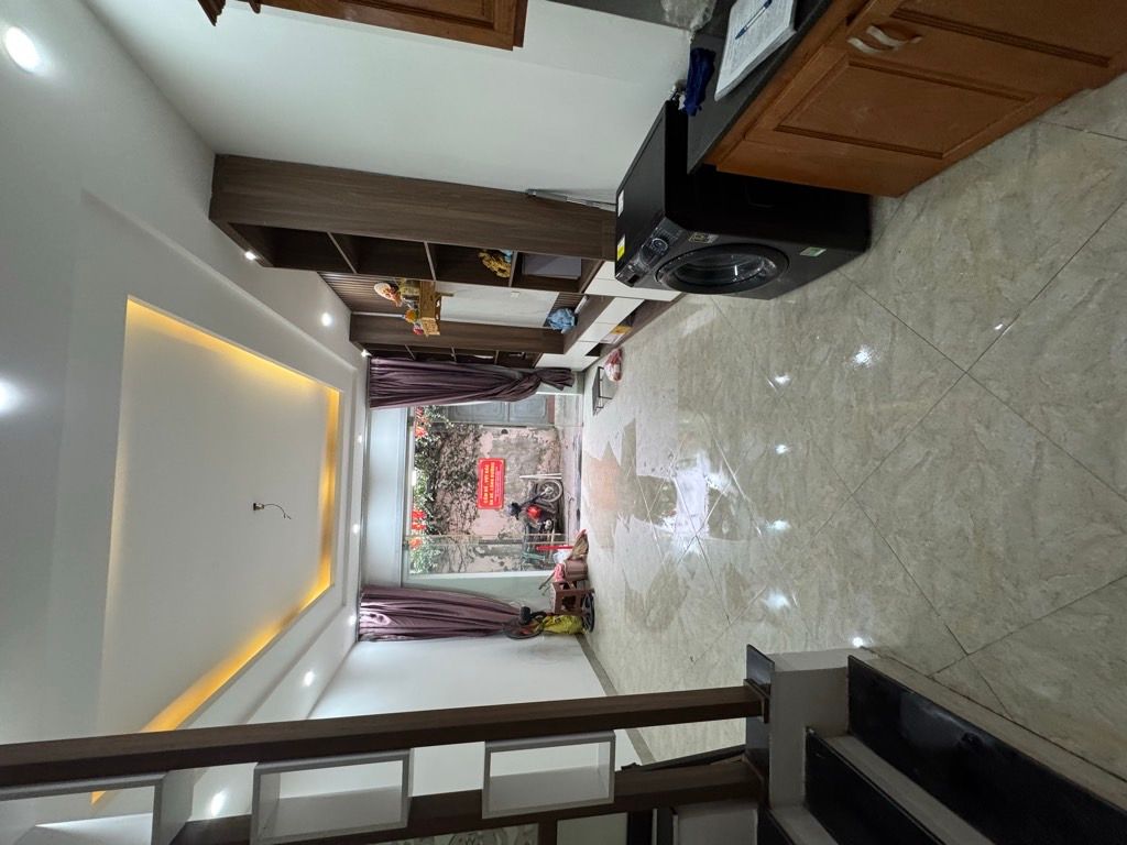 Bán nhà Thanh Lân - diện tích 35.2m2 5 tầng - Nhà đẹp 5 tầng 3 ngủ 4 wc - giá 8 tỷ